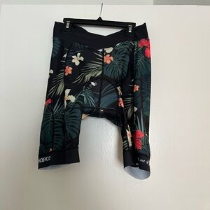 WOMENS PADDED BIKE SHORTS